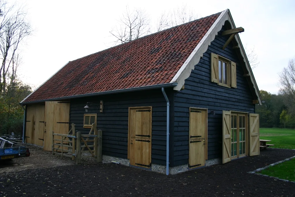 Eikenhouten gastenverblijven
